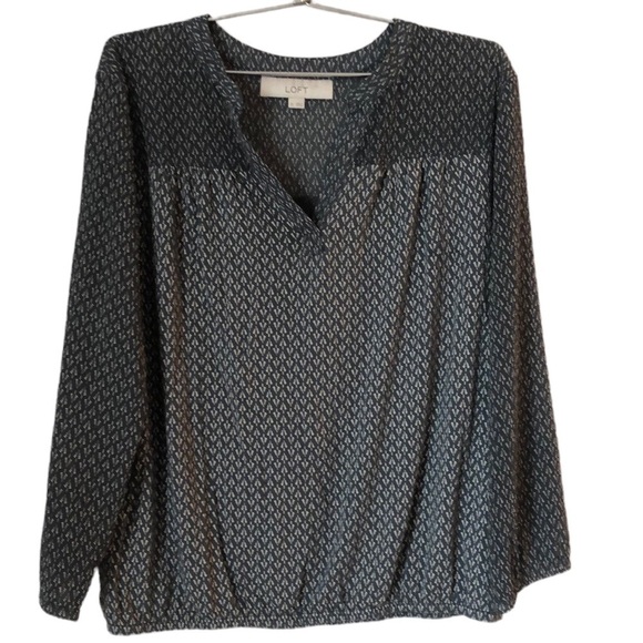 LOFT Shirt 3/4 Length Sleeves Size XS Printed Stretchy Sheer like Sleeves - Picture 1 of 11